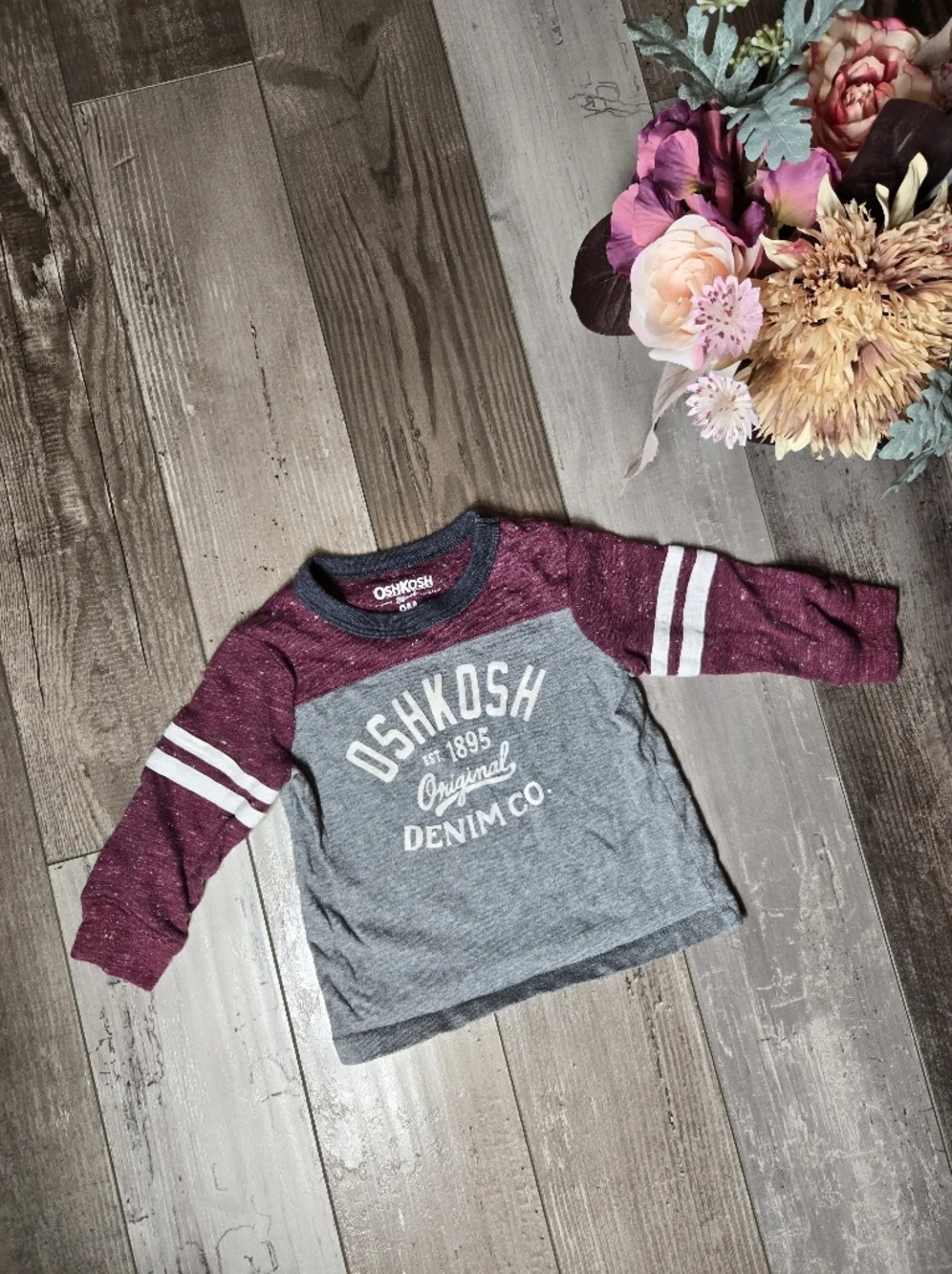 OshKosh B'gosh Burgundy Gray and White Varsity Logo Tee Baby Boy Size 9m NWOT
